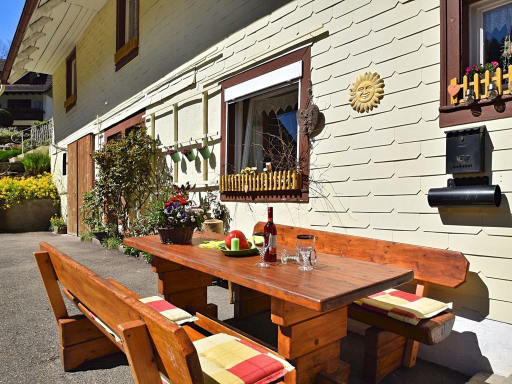 Апартаменти Country Style Flat With Garden Triberg im Schwarzwald Номер фото